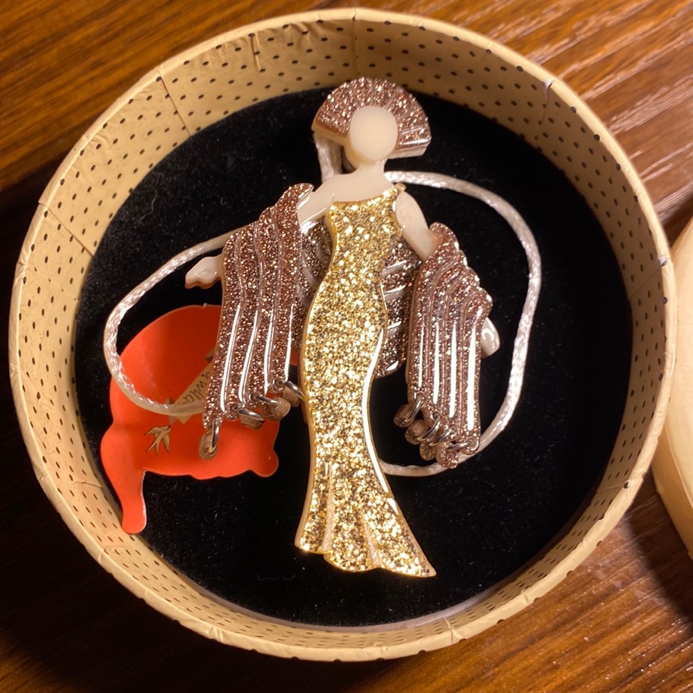 Erstwilder Avante-Garde brooch 2019